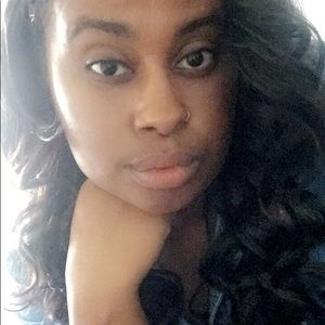 Meet your Posher, Nina